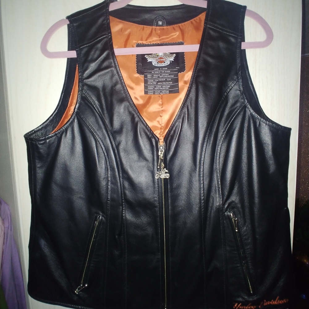 Harley-Davidson Black Leather Vest with Orange Lining 1W